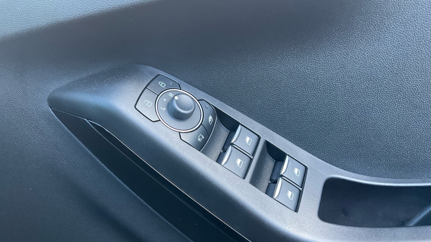 Used Ford Puma 2024 for sale - 77845191: Photo 30