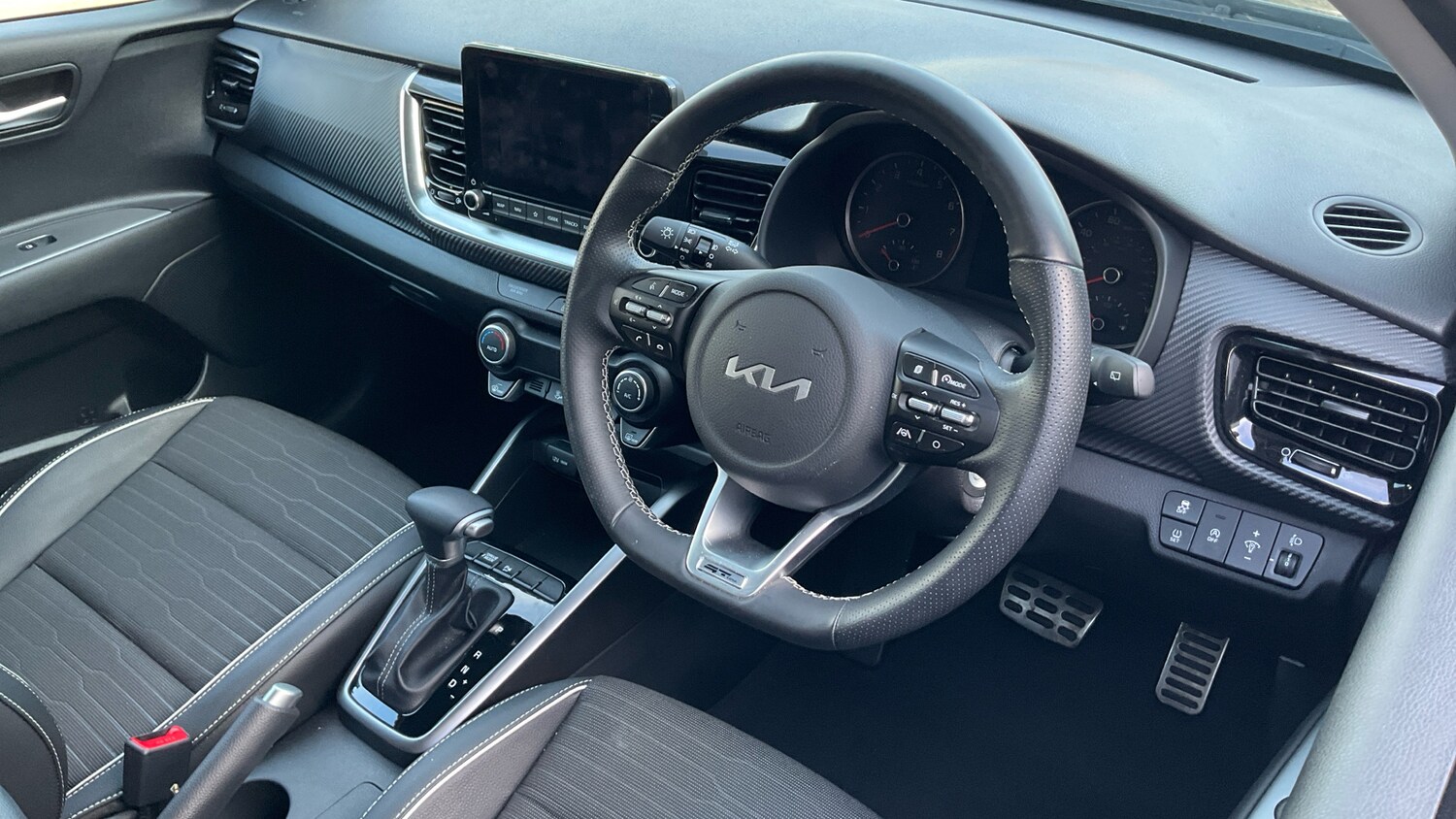 Used Kia Stonic 2023 for sale - 77675306: Photo 11