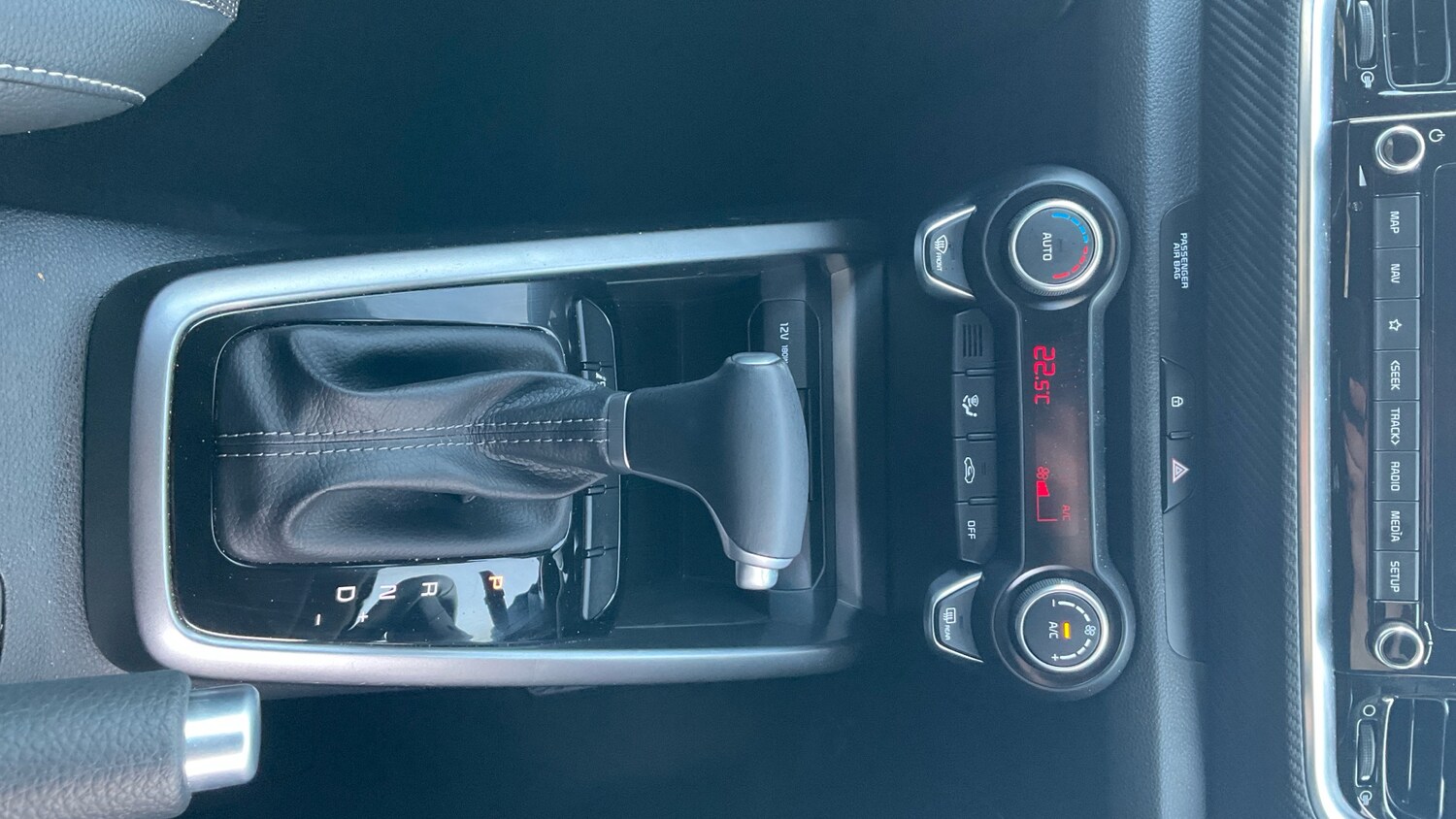 Used Kia Stonic 2023 for sale - 77675306: Photo 33