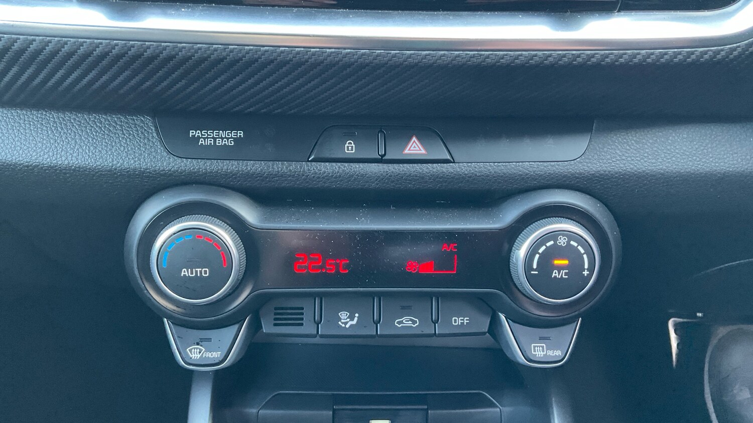 Used Kia Stonic 2023 for sale - 77675306: Photo 36