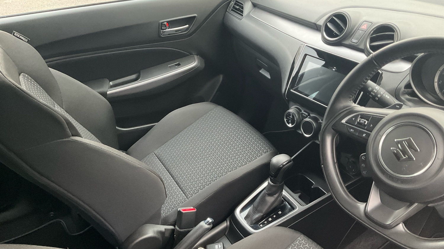 Used Suzuki Swift 2023 for sale - 77077007: Photo 14