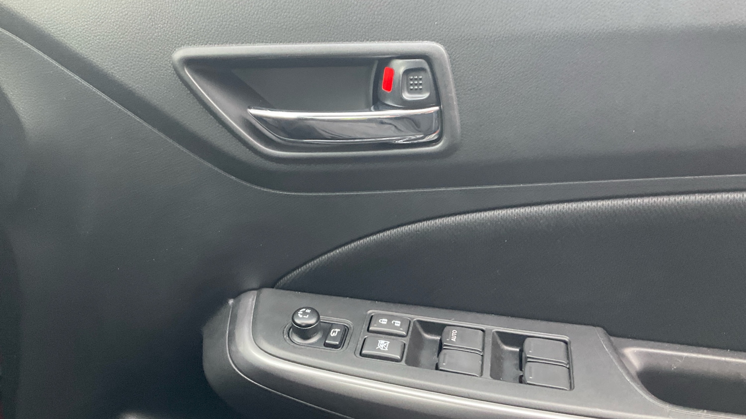 Used Suzuki Swift 2023 for sale - 77077007: Photo 27