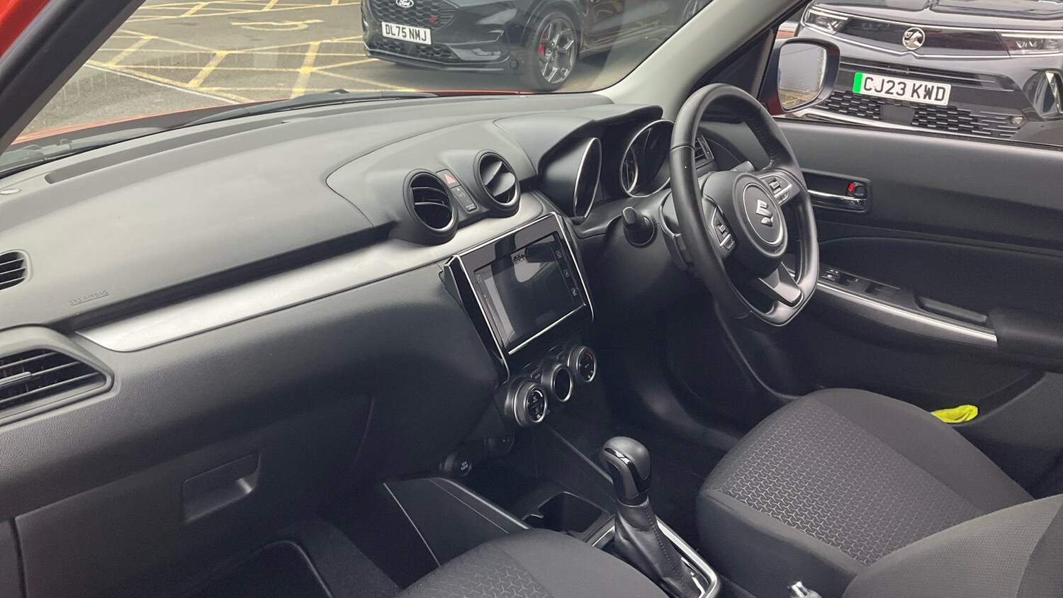 Used Suzuki Swift 2023 for sale - 77077007: Photo 9