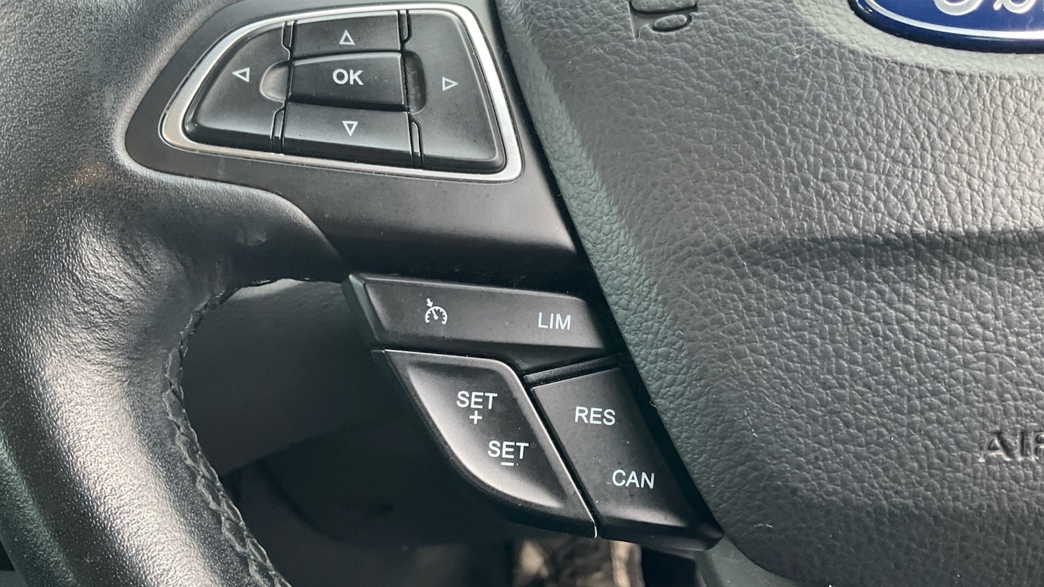 Used Ford Focus 2015 for sale - 76891623: Photo 32