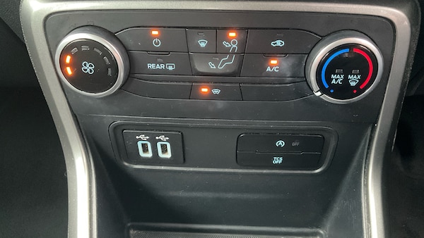 Used Ford Ecosport 2018 for sale - 76299737: Photo 25