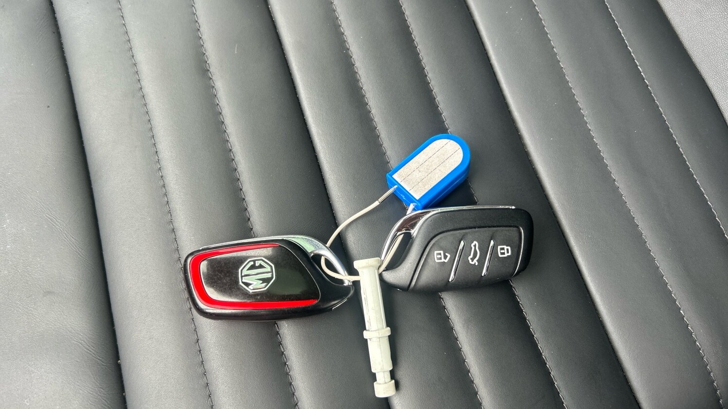 2022 MG MG HS 1.5 T-GDI Exclusive 5dr Petrol Hatchback Hatchback Petrol Manual - Picture 20 of 24