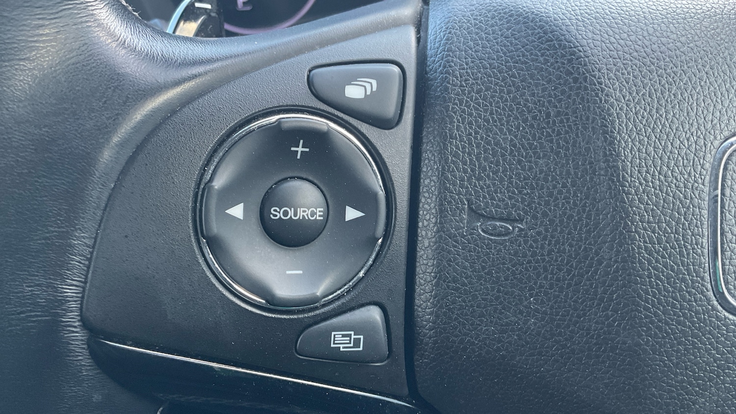 Used Honda HR-V 2018 for sale - 77053117: Photo 22