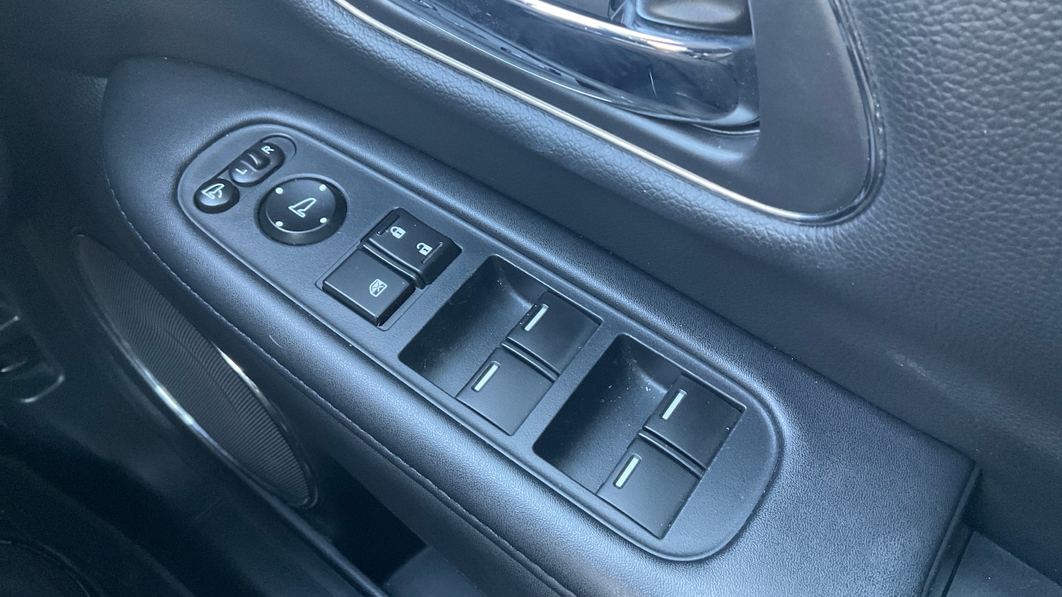 Used Honda HR-V 2018 for sale - 77053117: Photo 27