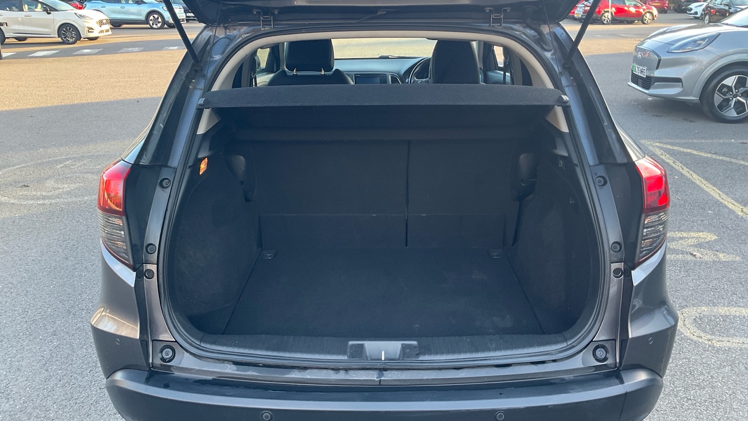 Used Honda HR-V 2018 for sale - 77053117: Photo 4