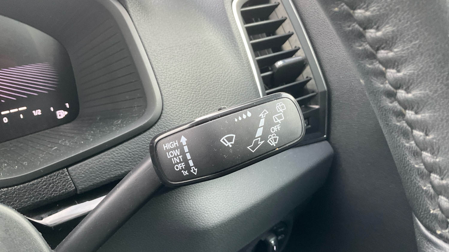 Used Skoda Karoq 2023 for sale - 77460212: Photo 34