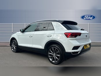 Used Volkswagen T-Roc 2018 for sale - 76063696: Photo 2