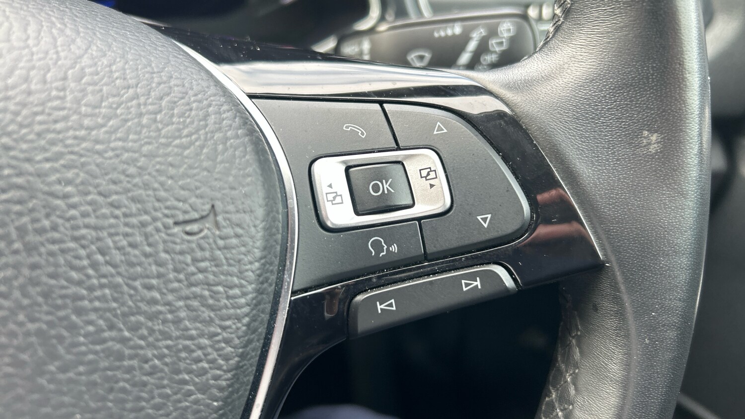 Used Volkswagen T-Roc 2018 for sale - 76063696: Photo 30