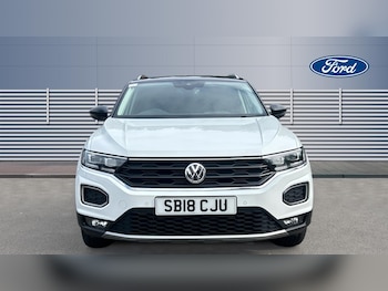 Used Volkswagen T-Roc 2018 for sale - 76063696: Photo 3