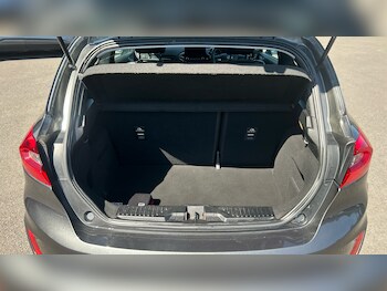 Used Ford Fiesta 2018 for sale - 78363122: Photo