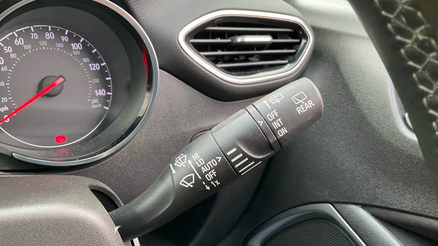 Used Vauxhall Crossland 2022 for sale - 76750395: Photo 31