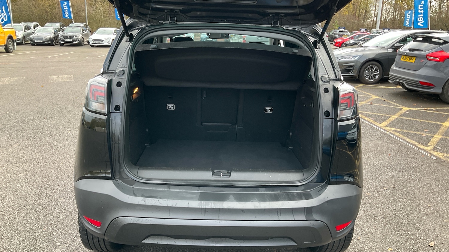 Used Vauxhall Crossland 2022 for sale - 76750395: Photo 4