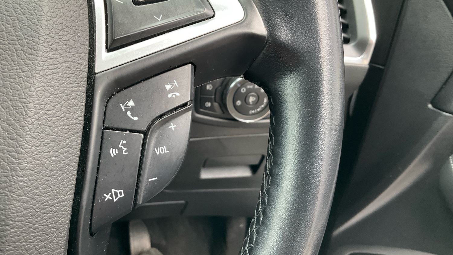 Used Ford Galaxy 2015 for sale - 77675324: Photo 33