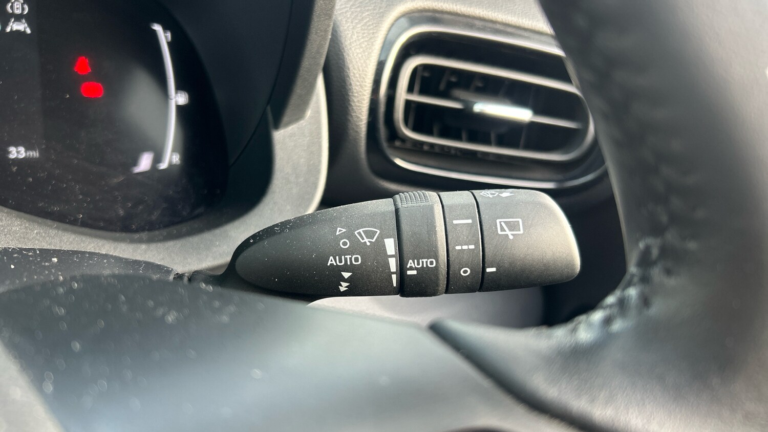 Used Toyota Yaris Cross 2024 for sale - 77640038: Photo 26