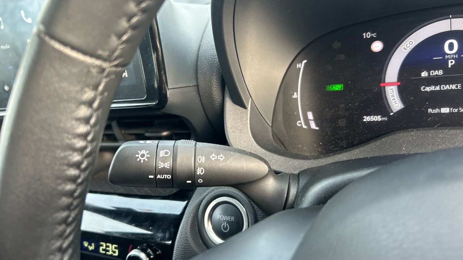 Used Toyota Yaris Cross 2024 for sale - 77640038: Photo 27