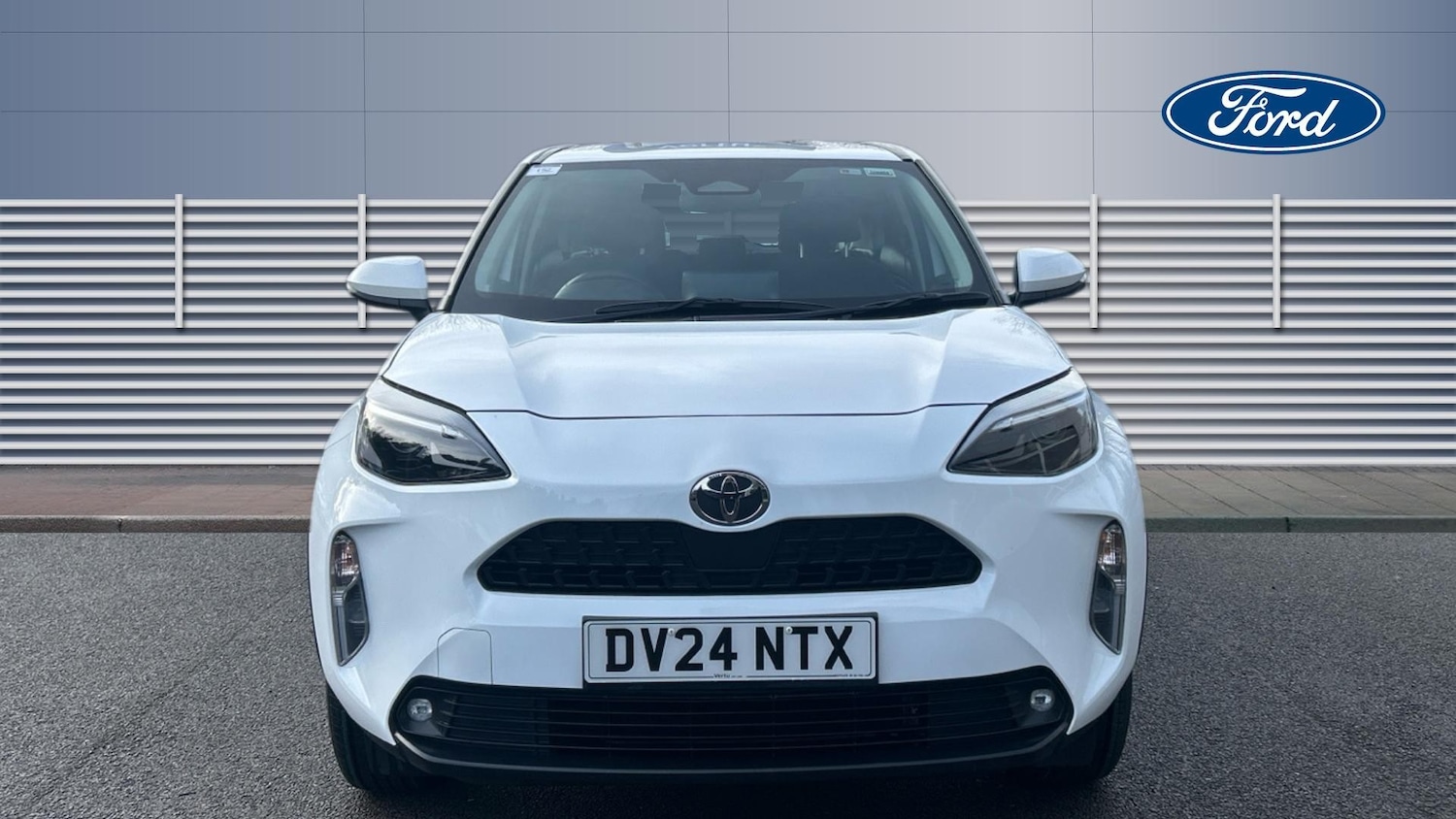 Used Toyota Yaris Cross 2024 for sale - 77640038: Photo 3