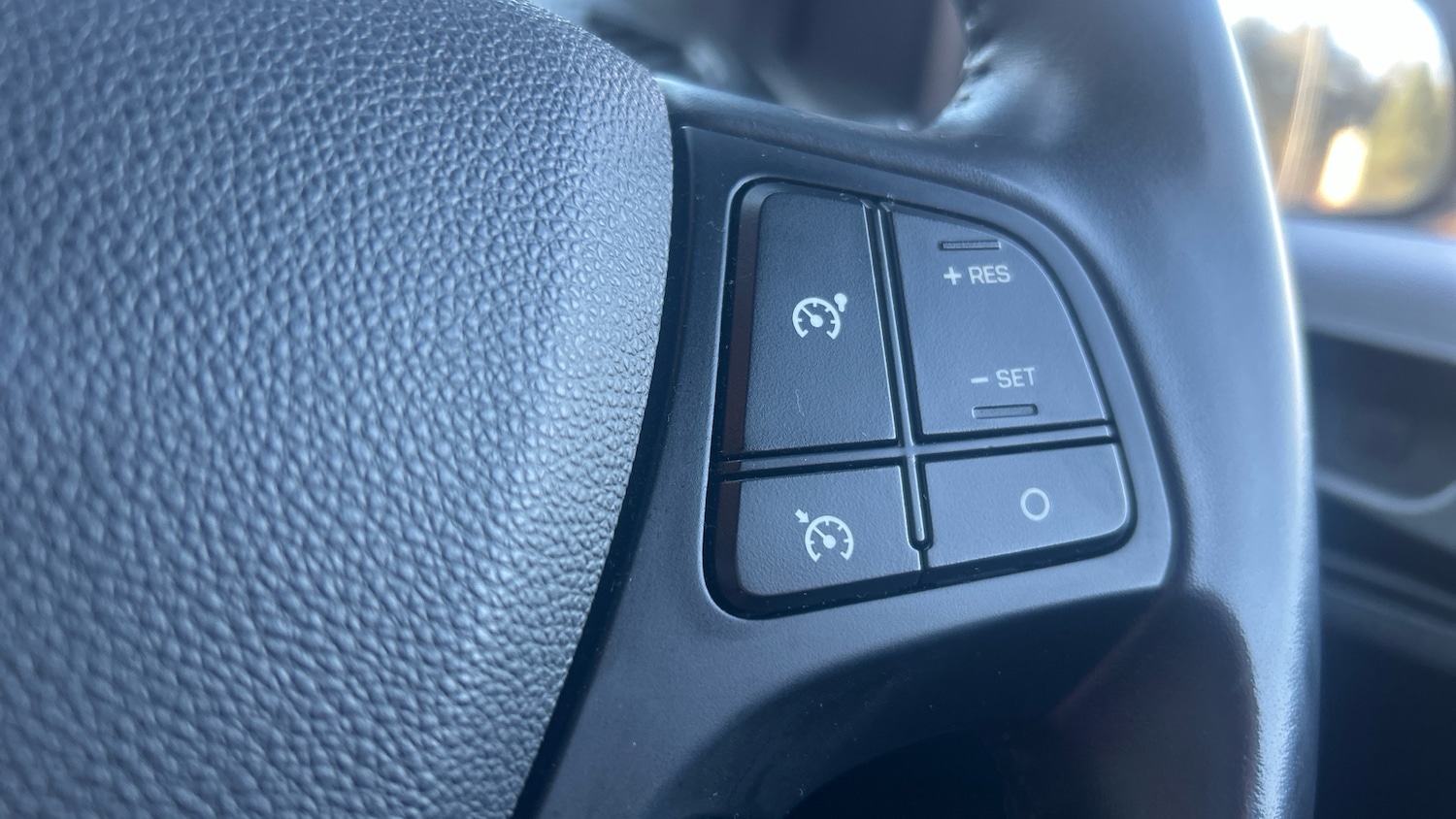 Used Hyundai i10 2019 for sale - 77032789: Photo 28