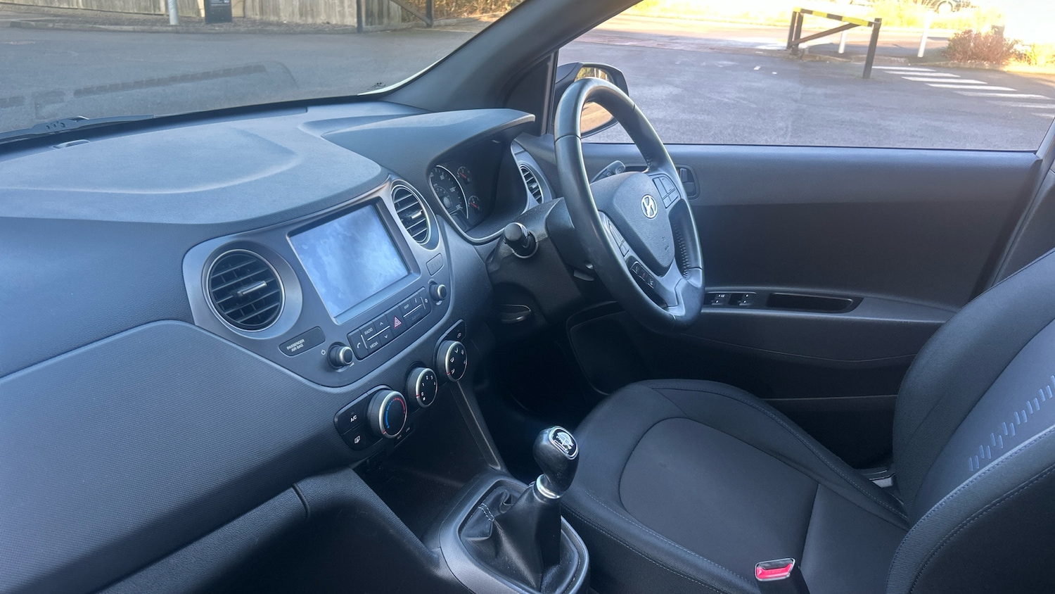 Used Hyundai i10 2019 for sale - 77032789: Photo 9