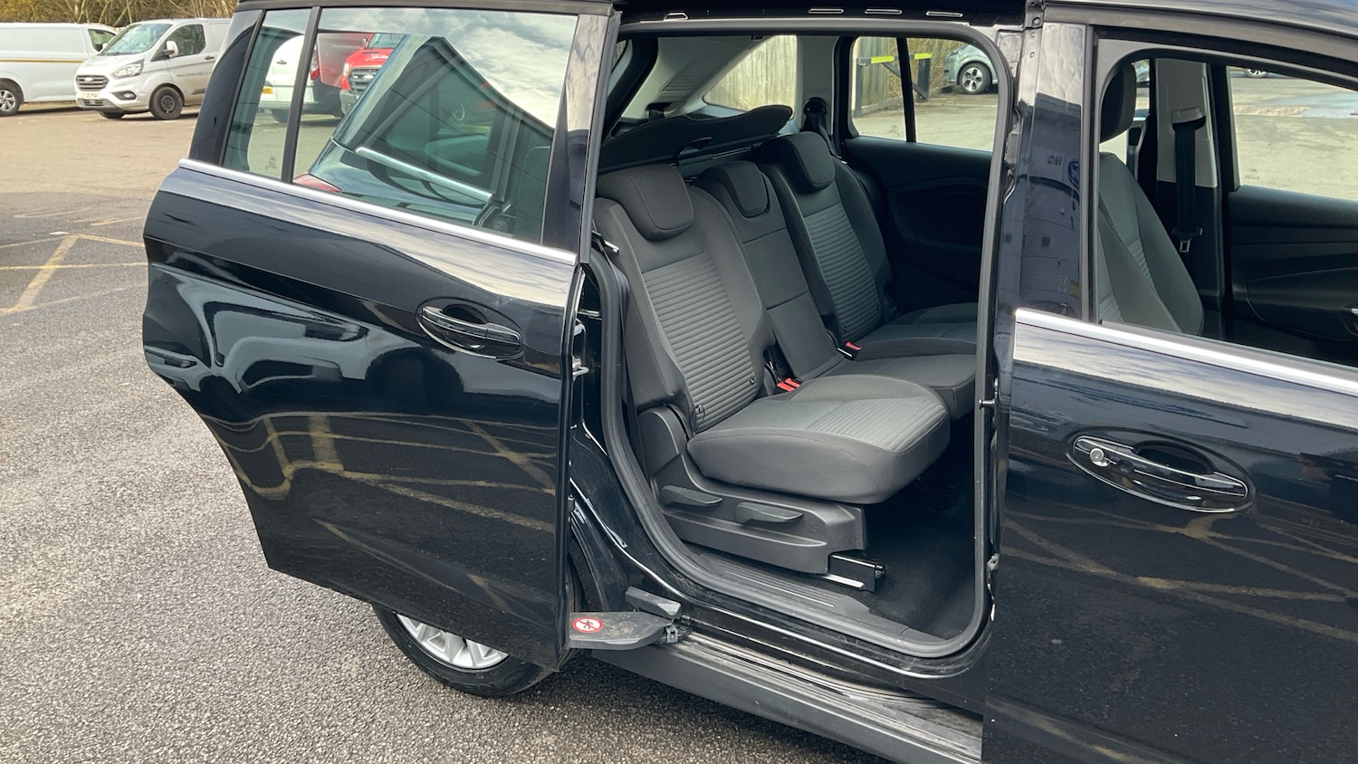 Used Ford Grand C-Max 2016 for sale - 78053087: Photo 24