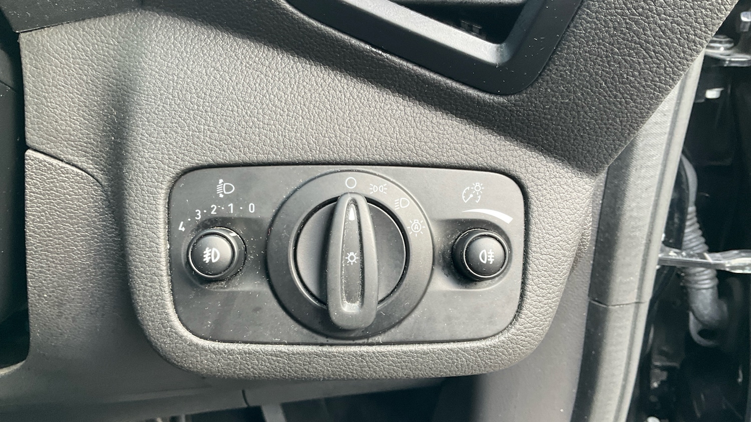 Used Ford Grand C-Max 2016 for sale - 78053087: Photo 30