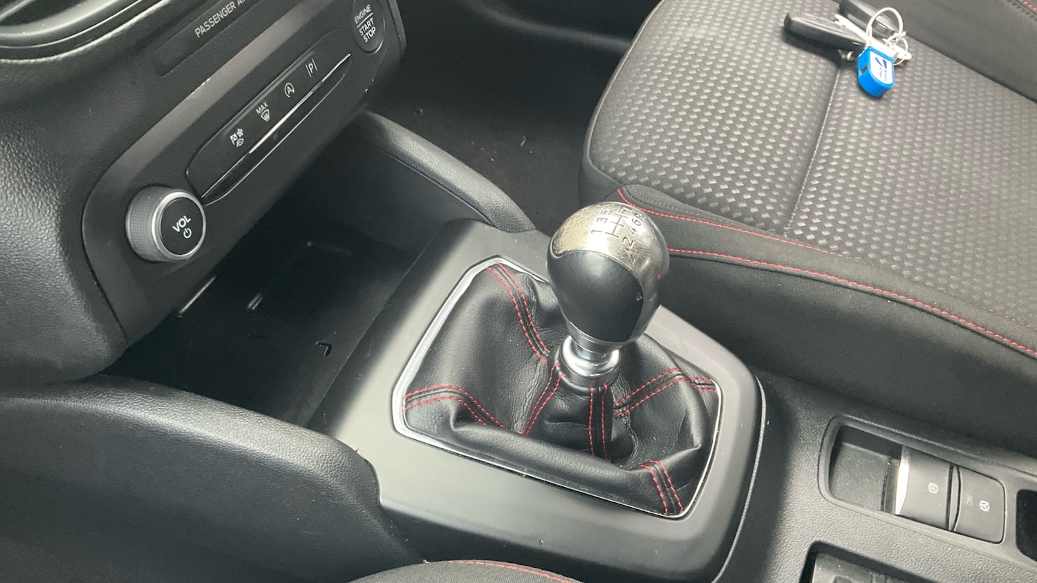 Used Ford Focus 2023 for sale - 76374034: Photo 13