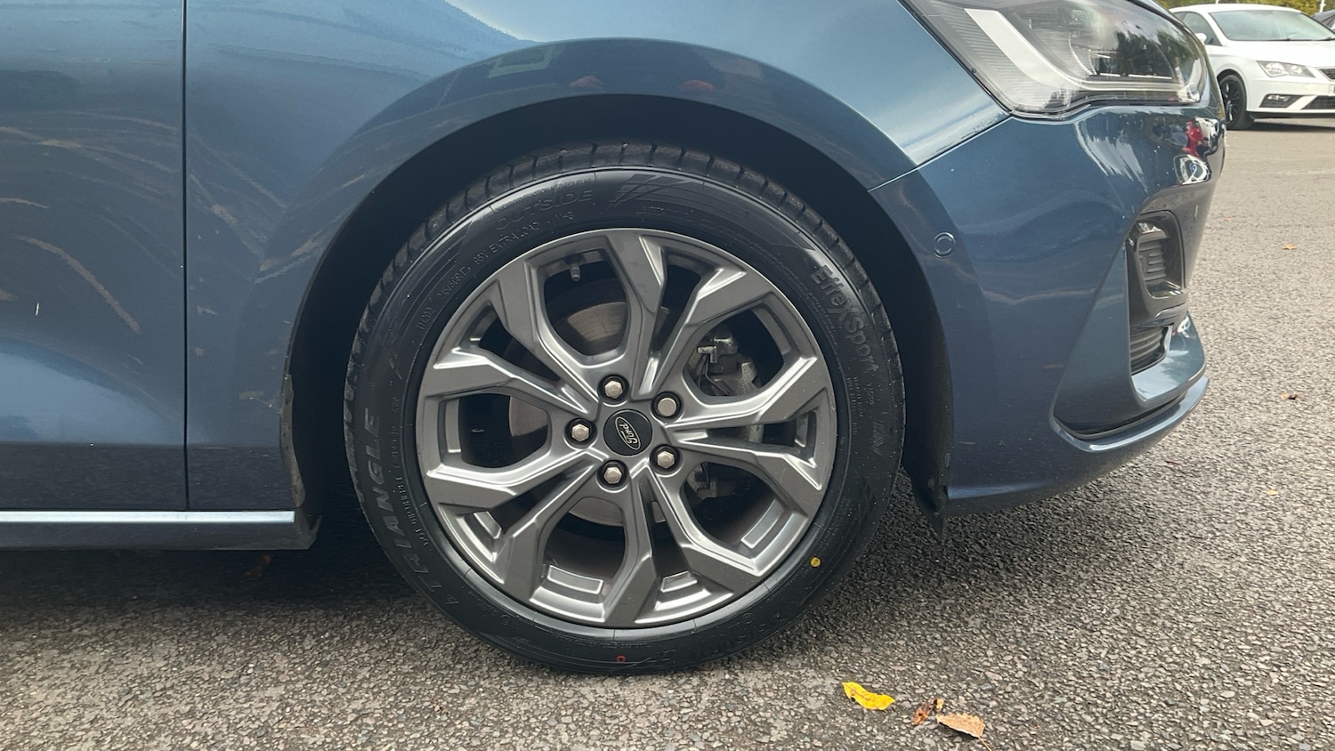 Used Ford Focus 2023 for sale - 76374034: Photo 26