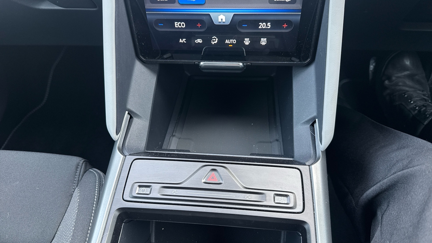 Used Ford Explorer 2025 for sale - 77979986: Photo 30