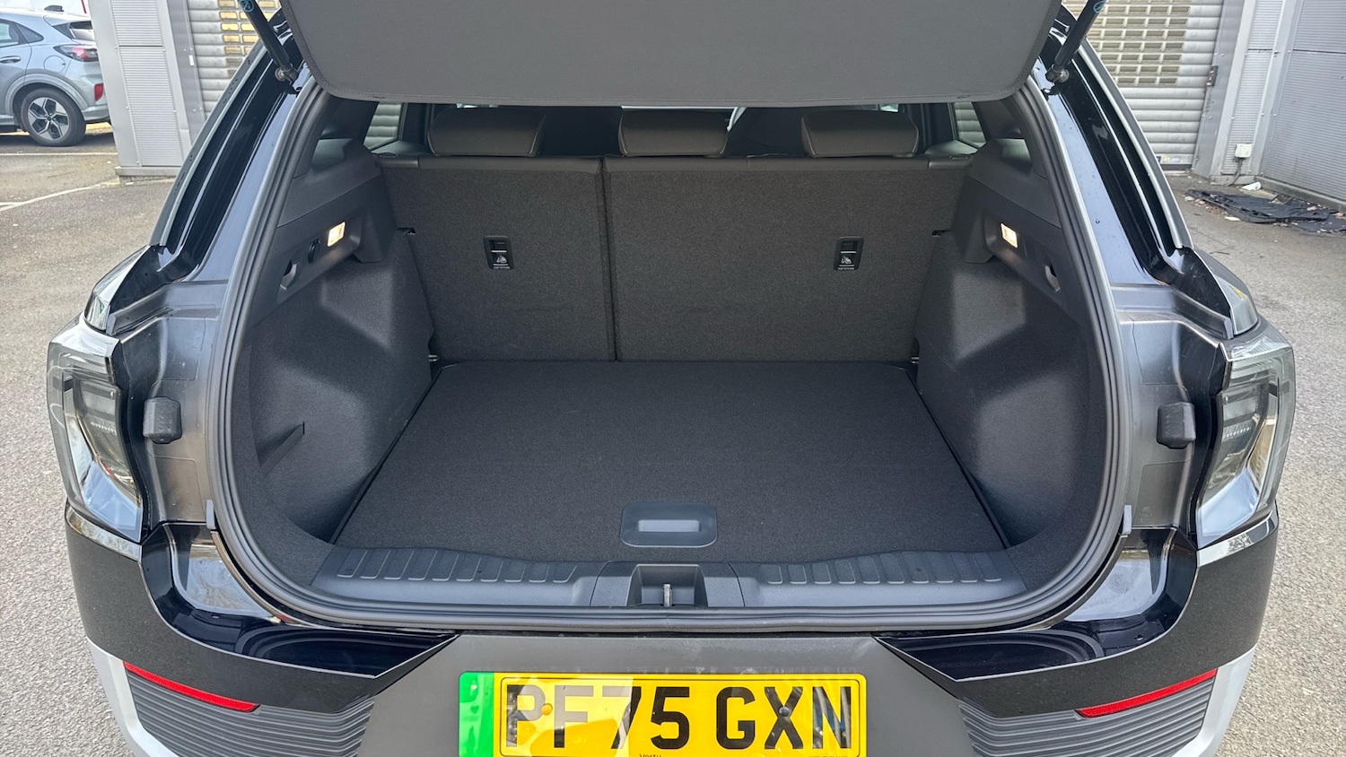 Used Ford Explorer 2025 for sale - 77979986: Photo 4