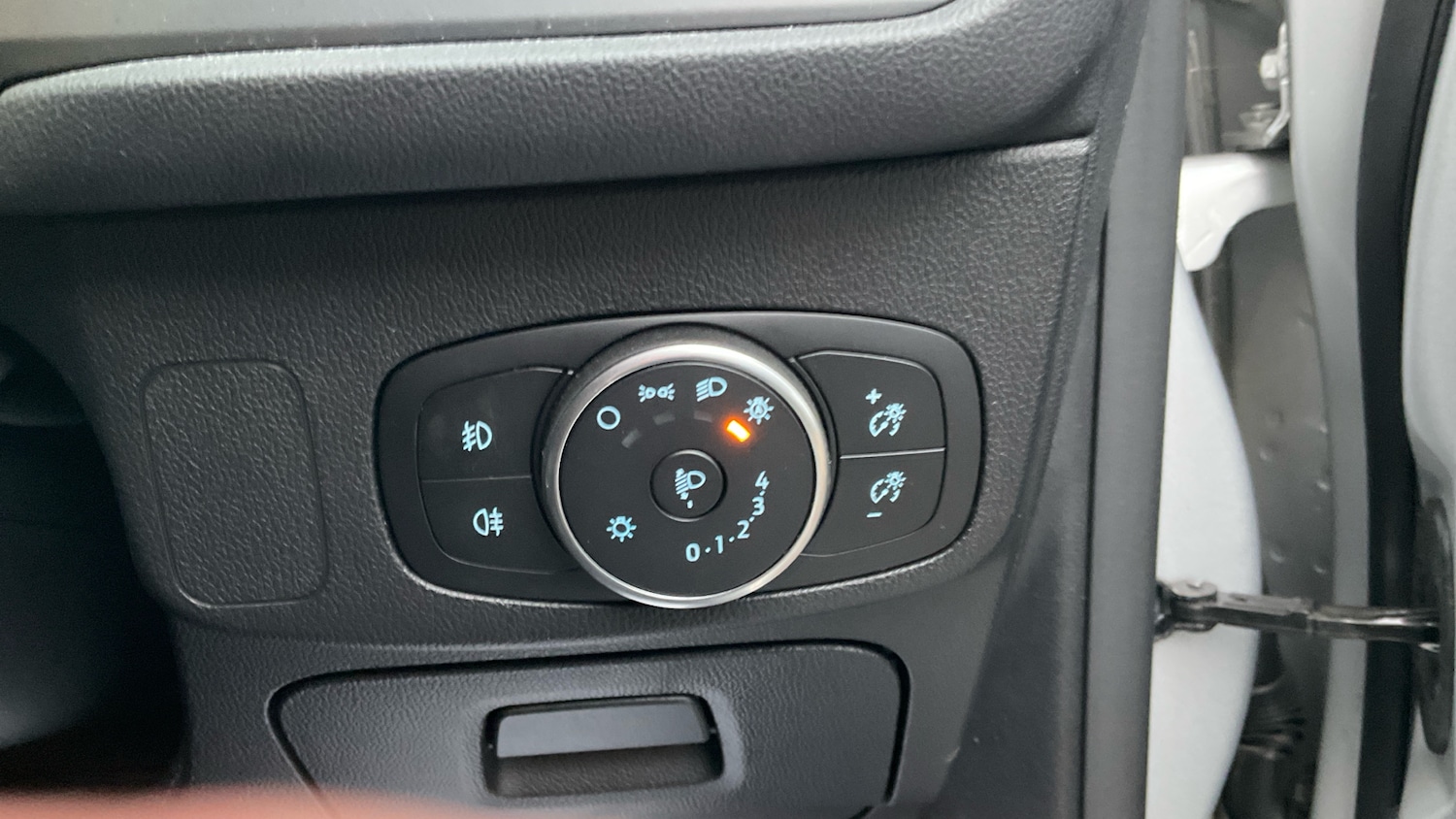 Used Ford Focus 2020 for sale - 76830570: Photo 32