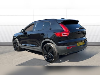 Used Volvo XC40 2025 for sale - 79173242: Photo