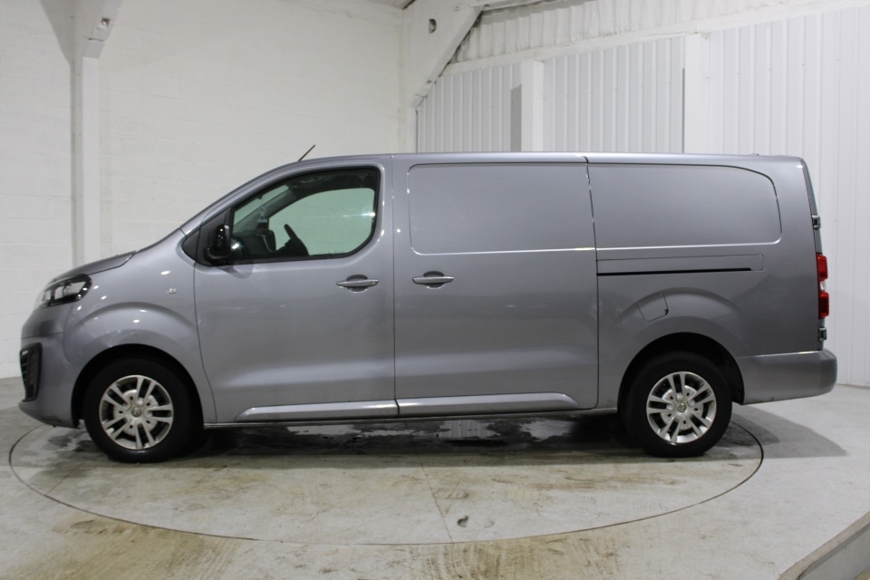 Used Vauxhall Vivaro 2022 for sale - 77103461: Photo 8
