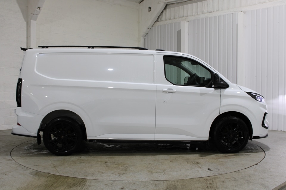 Used Ford Transit Custom 2024 for sale - 77103459: Photo 2