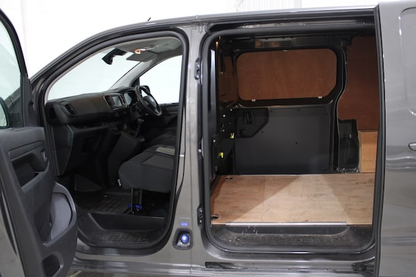 Used Vauxhall Vivaro 2023 for sale - 75106132: Photo 13