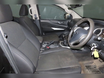 Used Nissan Navara 2021 for sale - 75593283: Photo