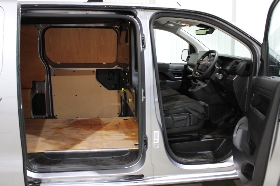 Used Vauxhall Vivaro 2024 for sale - 77103457: Photo 12