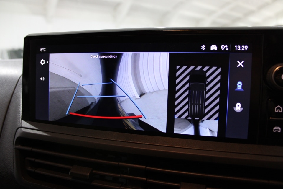 Used Vauxhall Vivaro 2024 for sale - 77103457: Photo 16