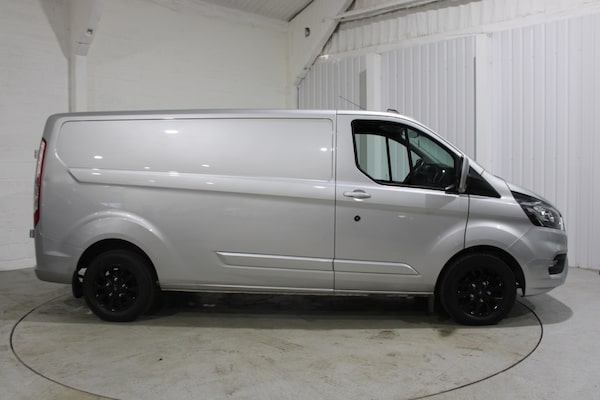 Used Ford Transit Custom 2022 for sale - 75342677: Photo 2