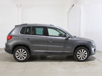 Used Volkswagen Tiguan 2015 for sale - 79219855: Photo