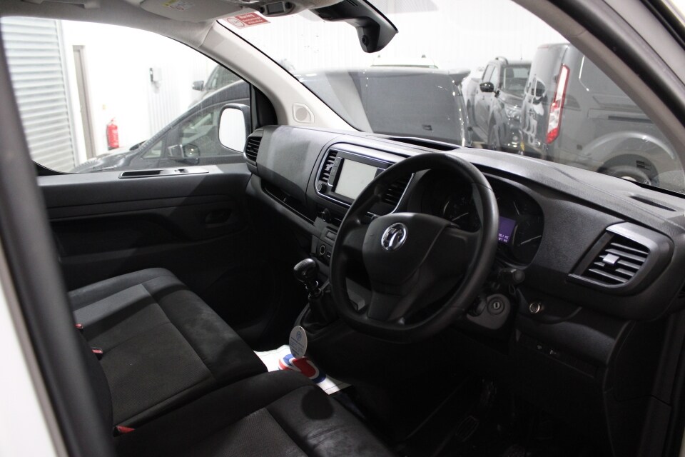 Used Vauxhall Vivaro 2023 for sale - 76466610: Photo 13