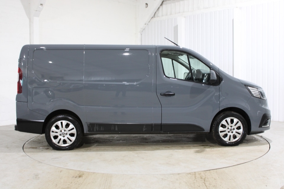 Used Renault Trafic 2023 for sale - 78011156: Photo 2