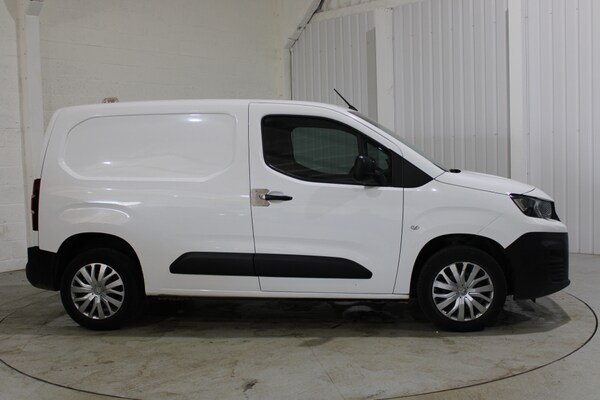 Used Peugeot Partner 2021 for sale - 75249349: Photo 2