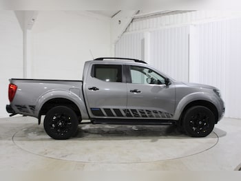 Used Nissan Navara 2020 for sale - 75895114: Photo