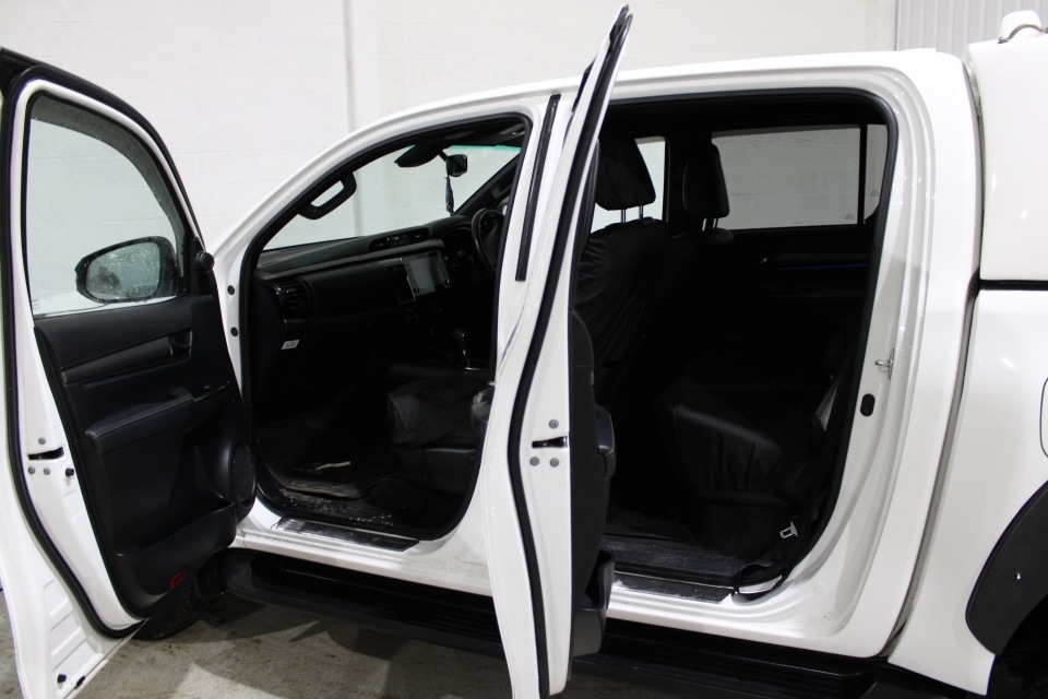 Used Toyota Hilux 2022 for sale - 77137918: Photo 11