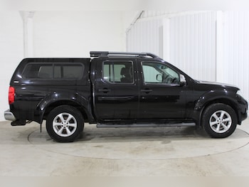 Used Nissan Navara 2014 for sale - 79596430: Photo