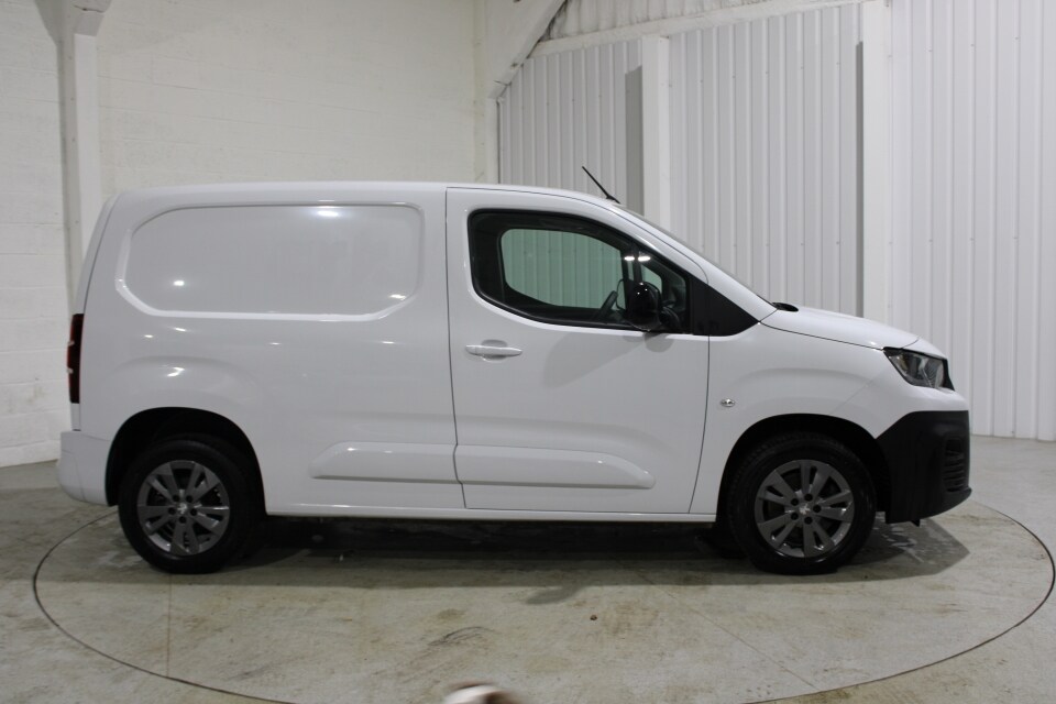 Used Peugeot Partner 2022 for sale - 76276118: Photo 2