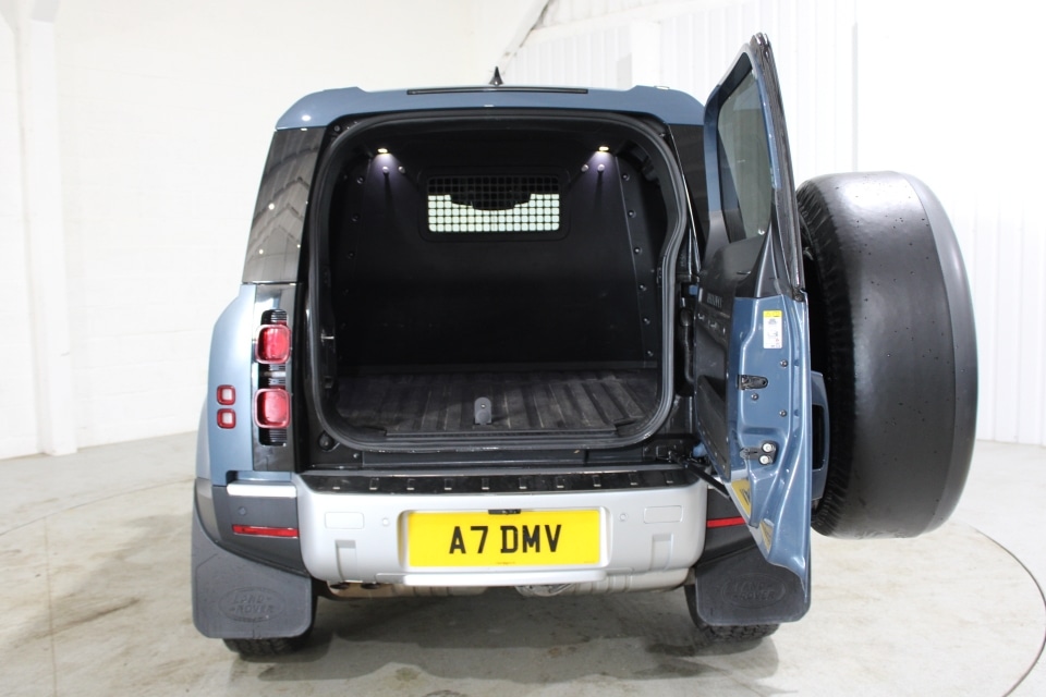 Used Land Rover Defender 2022 for sale - 75957193: Photo 12